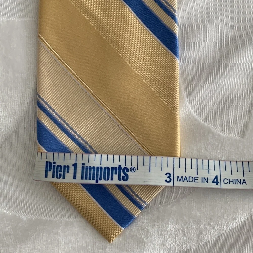 Michael Kors 100% Silk Tie. Soft Buttery Gold w/Blue Stripes.